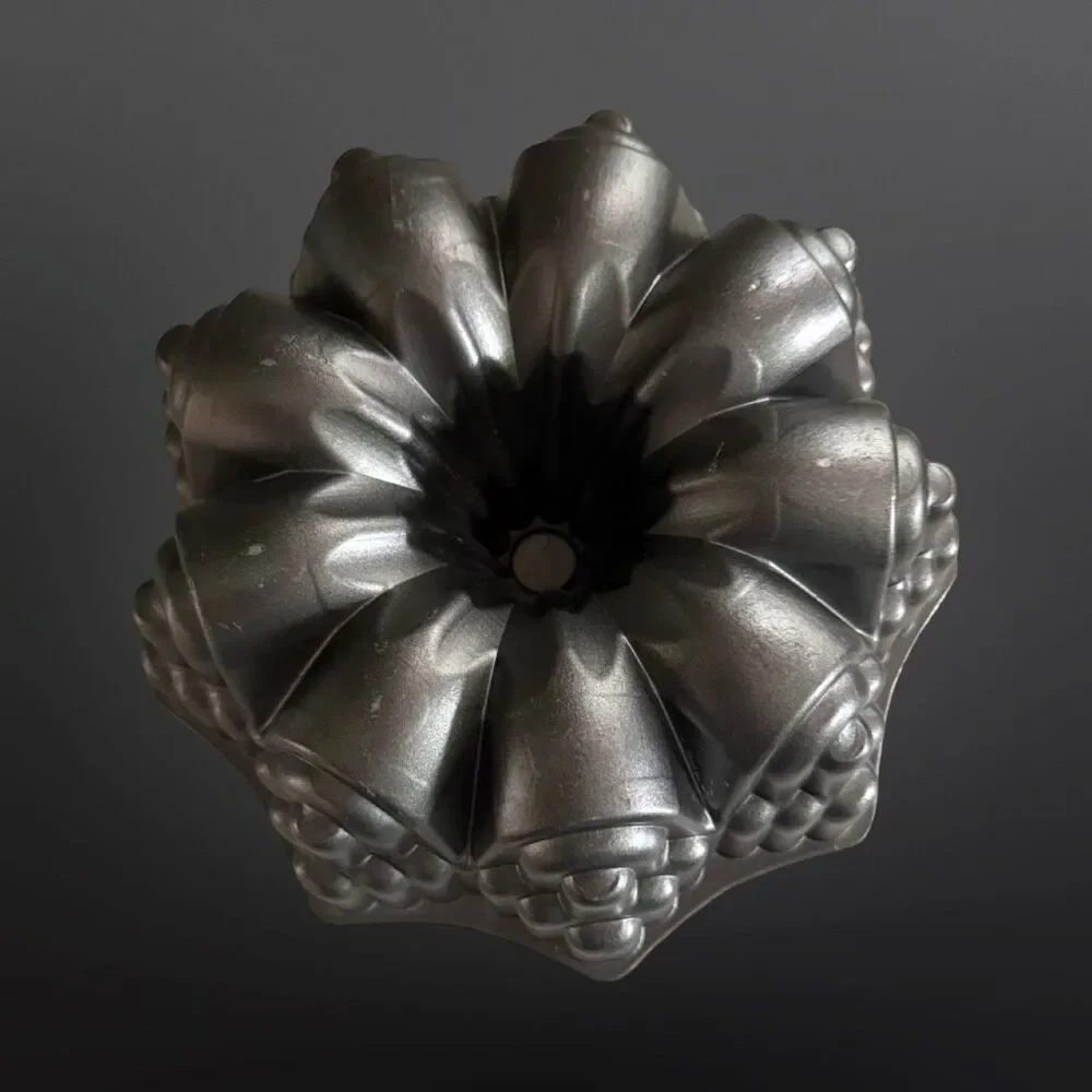 Martha Stewart Cast Aluminum Cathedral Bundt 10 Cup Bundt Pan Cast Non-Stick